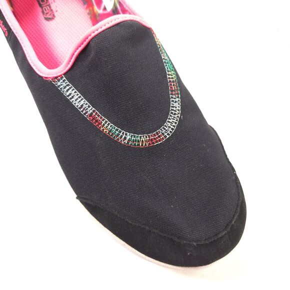 Skechers GoWalk Slip On Athletic Walking Shoe Girls Size 6 81020L Black Pink - Picture 8 of 9